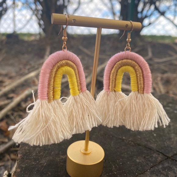 Tassel Me Up - Picture 12 of 14